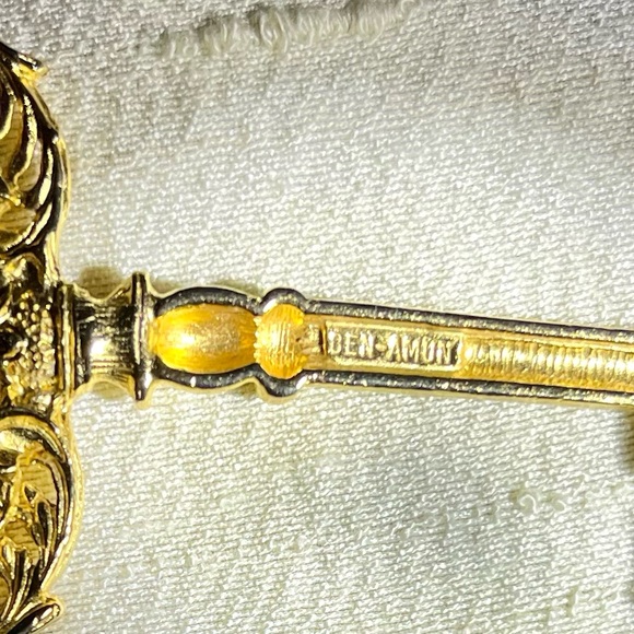 Ben-Amun Key Charm Pendant Necklace - Picture 14 of 16